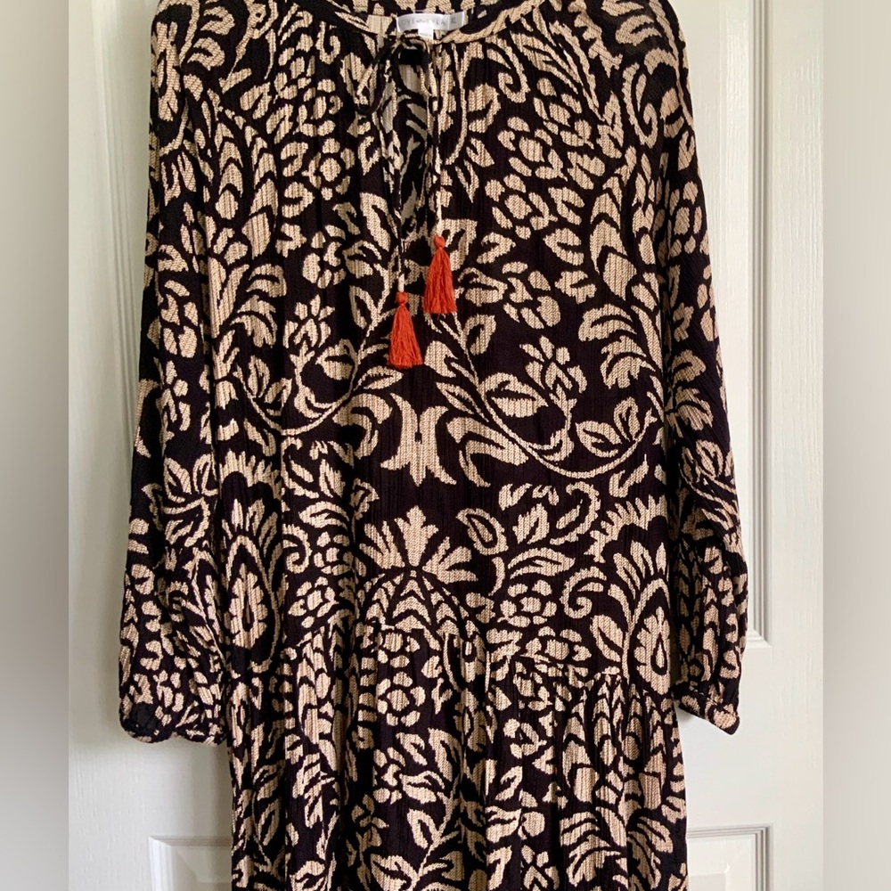 Elegant Brown and Cream Midi Dress - Picture 3 of 5